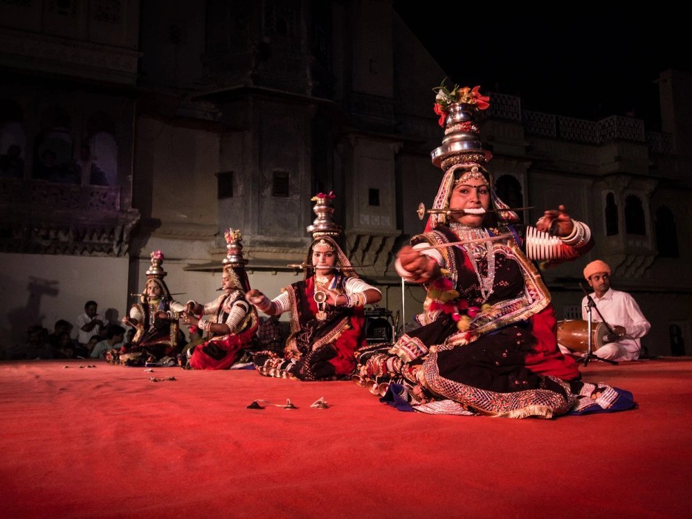 India’s Luxury Train Packages: A Regal Journey Aboard the Maharajas' Express