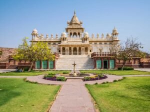 Jodhpur’s Royal Jewels: A Guide to Mehrangarh Fort and Jaswant Thada in 2026