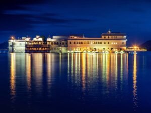 Udaipur’s Crown Jewels: A Regal Guide to Jag Mandir and Lake Pichola